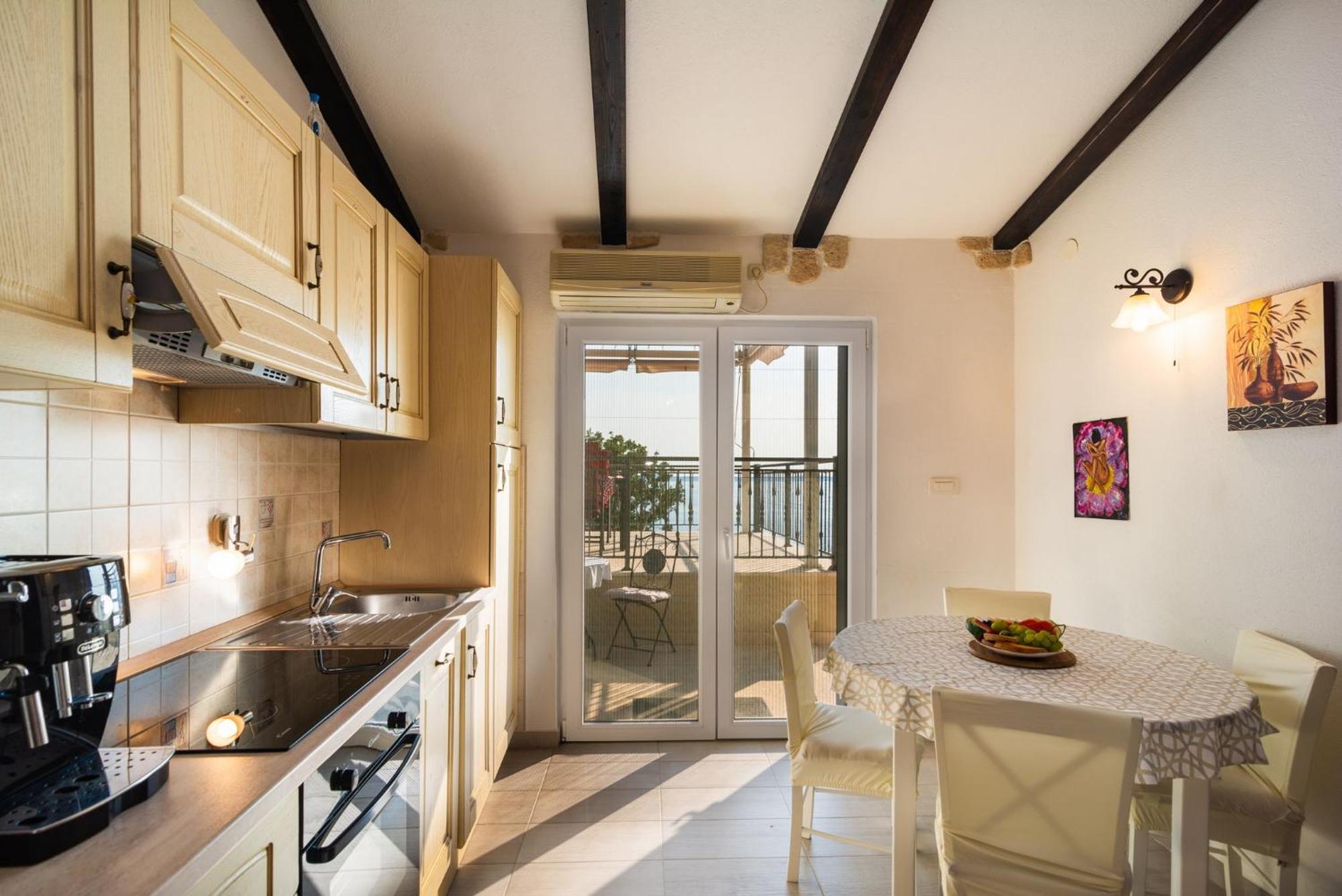 Kuca Za Odmor R&A Villa Podstrana Luaran gambar